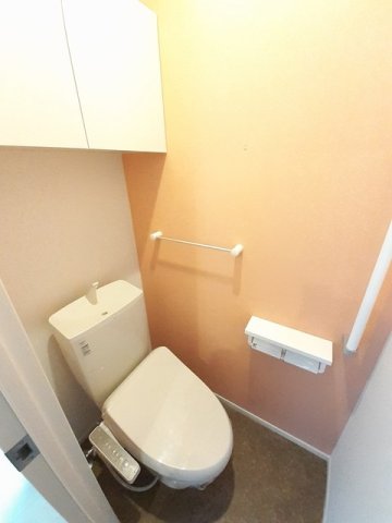トイレ　トイレもきれいです