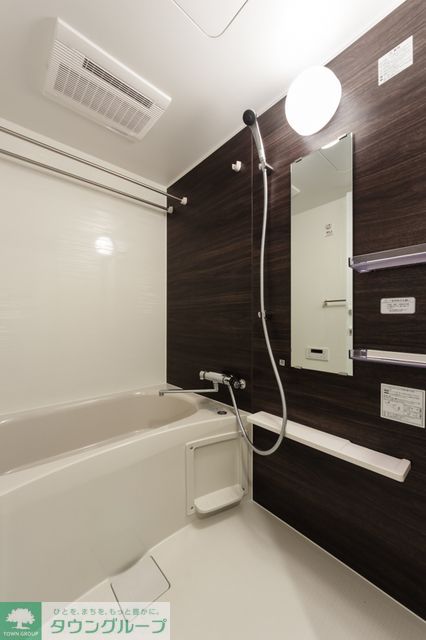 バス・シャワールーム　※写真は同タイプ住戸です。