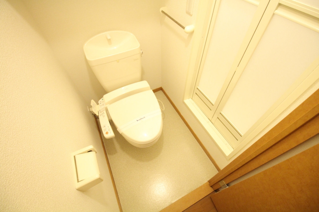 その他　あると嬉しい温水洗浄便座が標準装備です。
