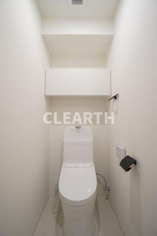 トイレ　トイレ上部収納がございます☆