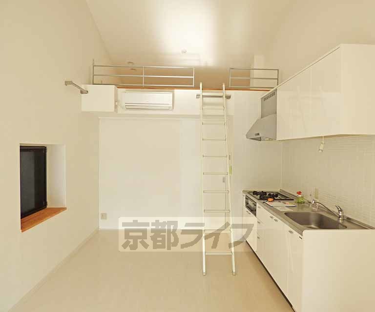 居室・リビング　広いお部屋です。