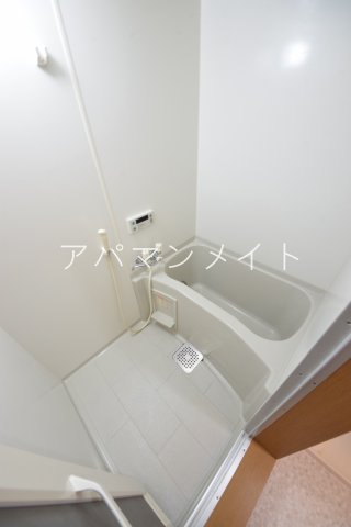 バス・シャワールーム　追い焚き付き！