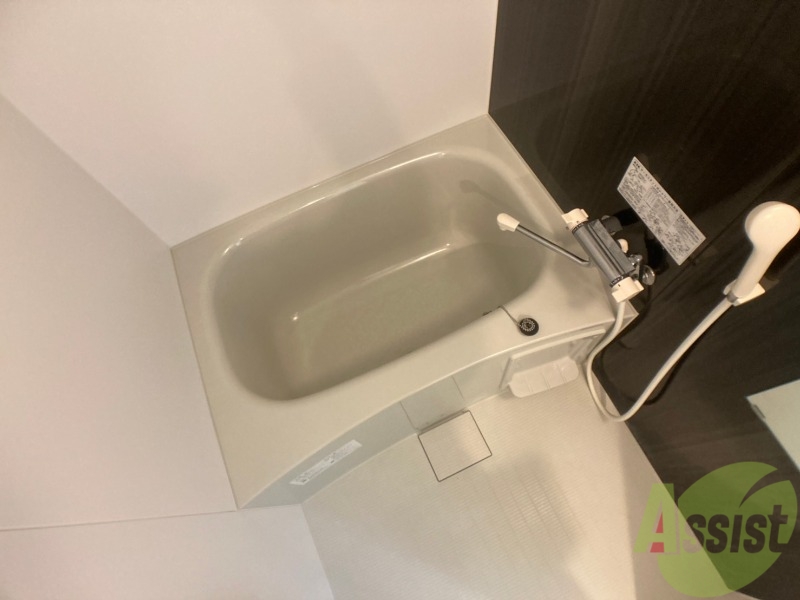 バス・シャワールーム　お風呂です。ゆっくりお風呂につかるのも体に良いですね～