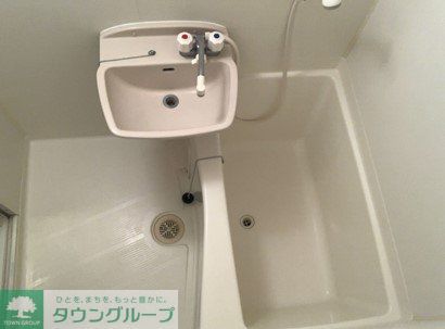 バス・シャワールーム　浴室・洗面台