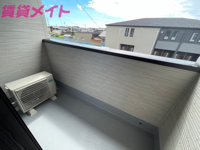 バルコニー　同物件別室写真