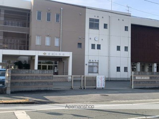 中学校　菊陽中学校（中学校）まで595m