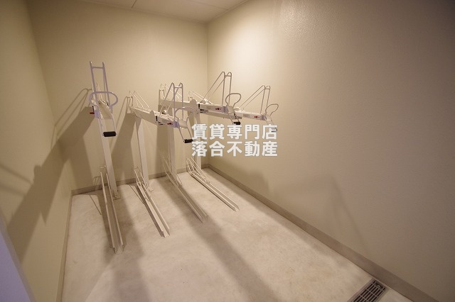 その他共有部分　敷地内駐輪場完備