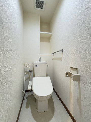 トイレ　落ち着いたトイレです