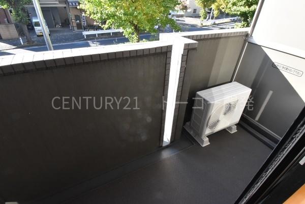 バルコニー　別部屋の参考写真です。現況有姿