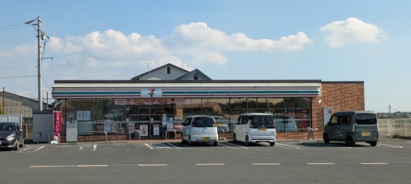 コンビニ　セブンイレブン 豊橋高師本郷町店（コンビニ）まで386m