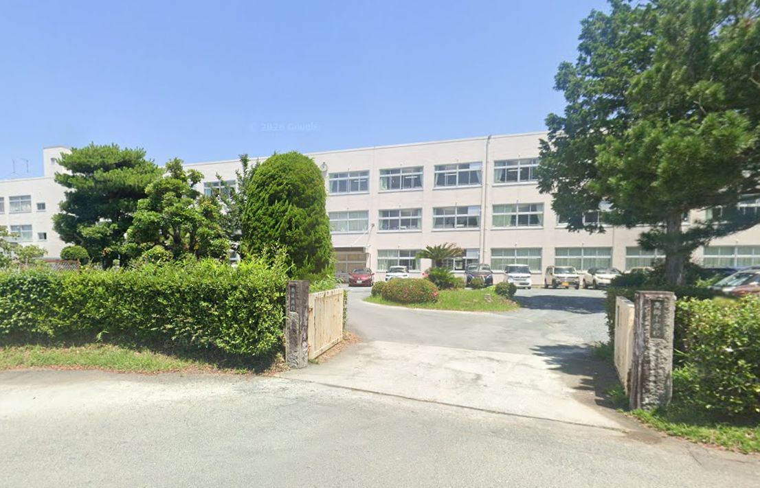小学校　豊橋市立高師小学校（小学校）まで509m