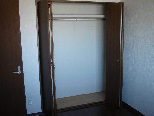 収納　クローゼット