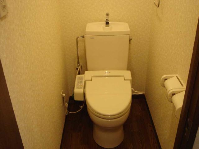トイレ　シャワー付トイレ