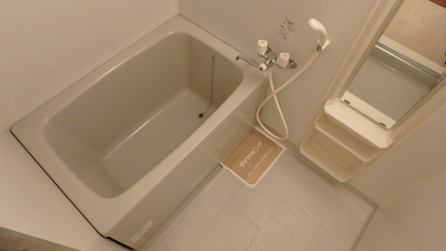 バス・シャワールーム　綺麗なお風呂で毎日お風呂に入りたくなりますね。。