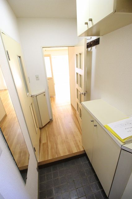 玄関　同間取りのお部屋の写真です