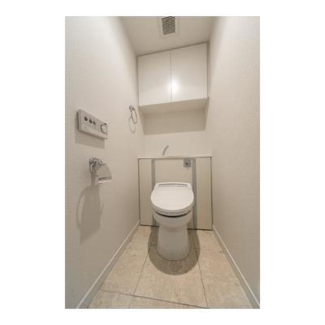 トイレ　写真は同タイプ住居です。
