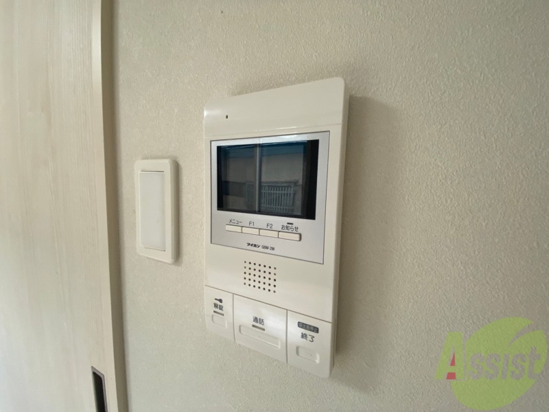 セキュリティ　ＴＶモニター付インターホンです。来客者の顔が見えるので安心！