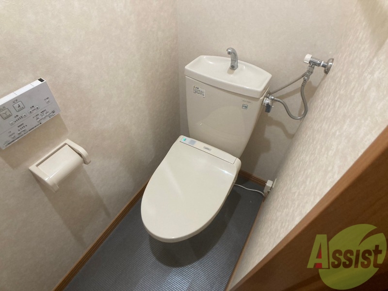 トイレ　こちらはトイレです。清潔感があり、安心して使用できます。