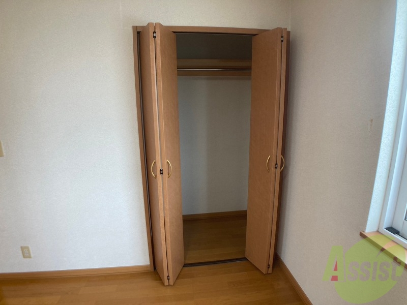 収納　クローゼットがありました。お洋服や荷物はここへ