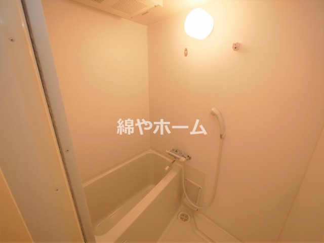 バス・シャワールーム　日々の疲れを癒すお風呂付です