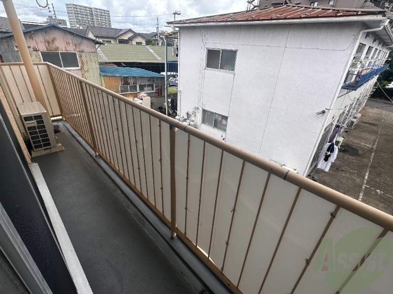バルコニー　※こちらは別号室、別階層のお部屋の写真でございます。
