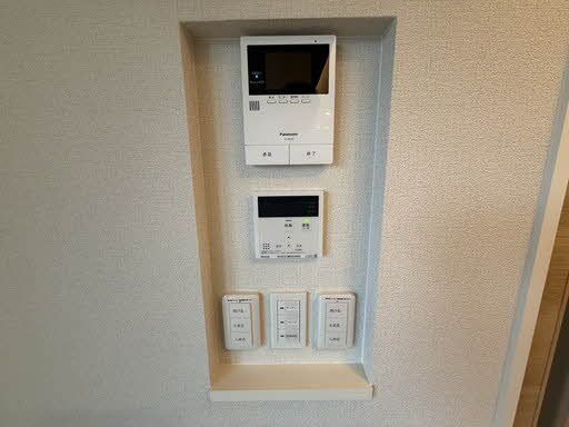 セキュリティ　モニター付きインターホンで安心です♪