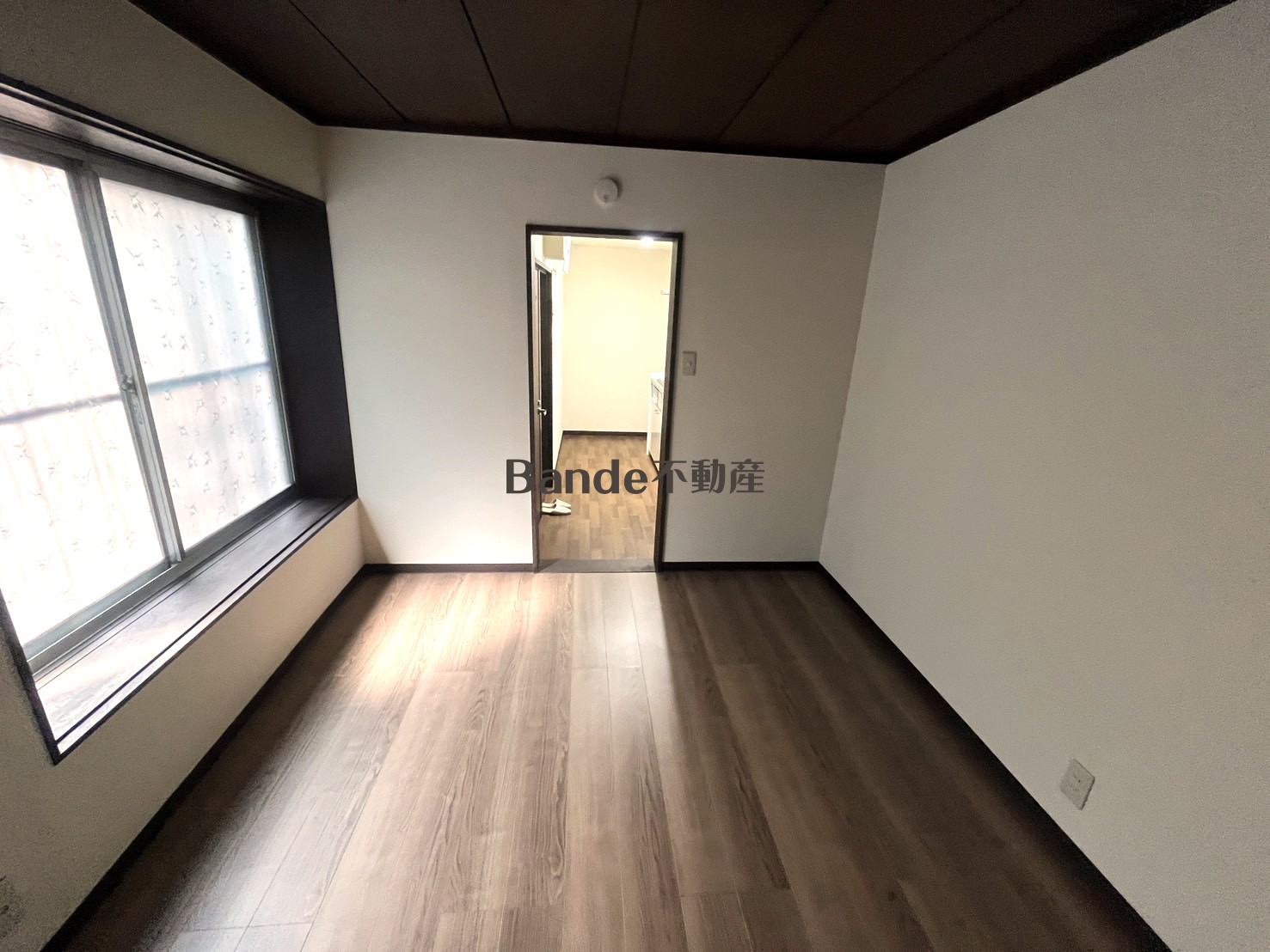向丘1丁目戸建の居間写真