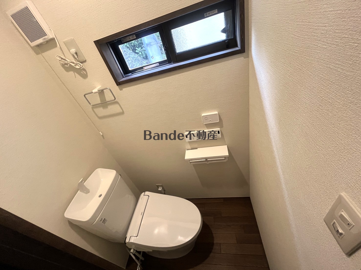 向丘1丁目戸建のトイレ写真
