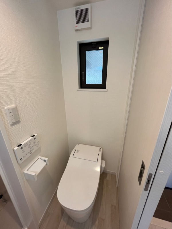 トイレ　※他部屋参考写真