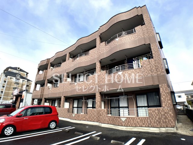 建物外観　落ち着いた雰囲気の外観です