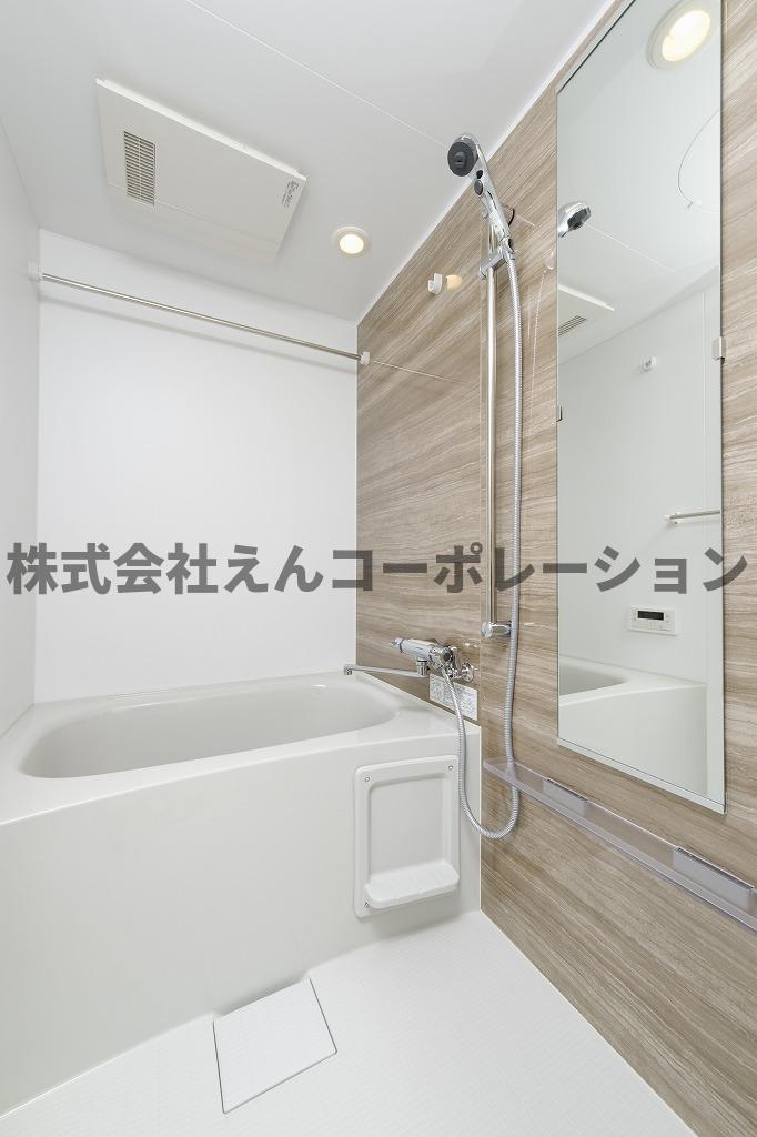 バス・シャワールーム　※反転タイプです。