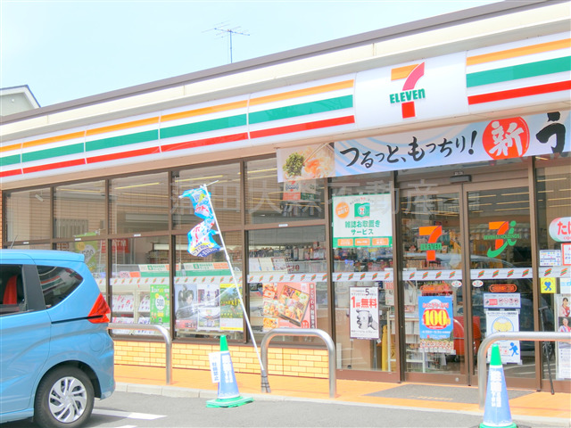 コンビニ　セブン-イレブン 大田区西蒲田１丁目店（コンビニ）まで110m
