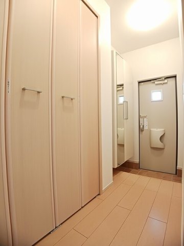 玄関　明るい玄関です