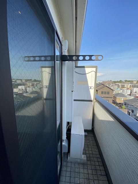 バルコニー　バルコニー付！お天気のいい日は洗濯物も気持ちよく干せますね！