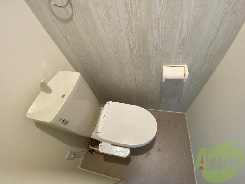 トイレ　トイレは温水洗浄便座でとても快適に利用いただけます。