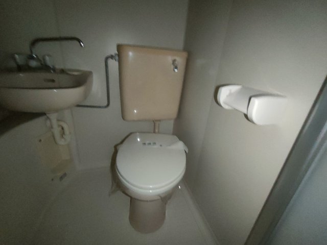 サンパレスとよふくのトイレ写真