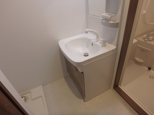洗面設備　使いやすい洗面所です