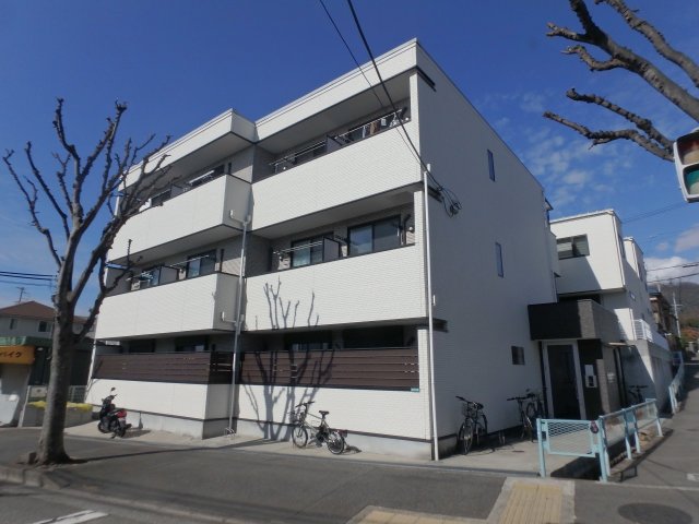 建物外観　外観は落ち着いています