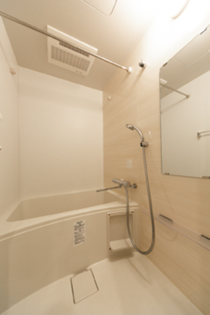 バス・シャワールーム　※写真は同タイプ住戸です。
