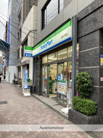 コンビニ　ファミリーマート（コンビニ）まで355m