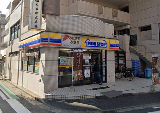 コンビニ　ミニストップ（コンビニ）まで296m