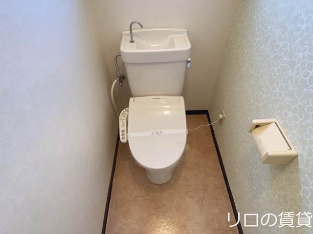 トイレ　写真は現状を優先します。