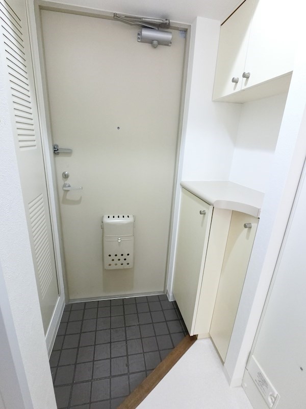 玄関　※参考写真