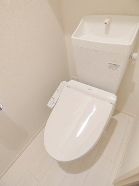 トイレ　内装