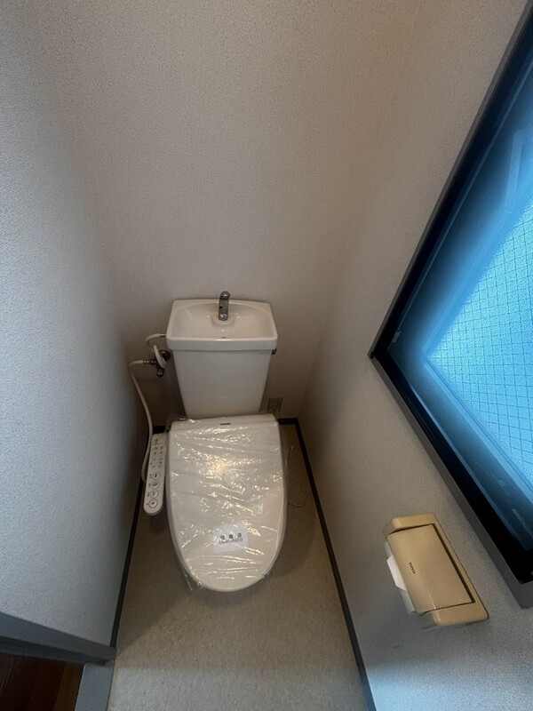 麻布尾又ビルのトイレ写真