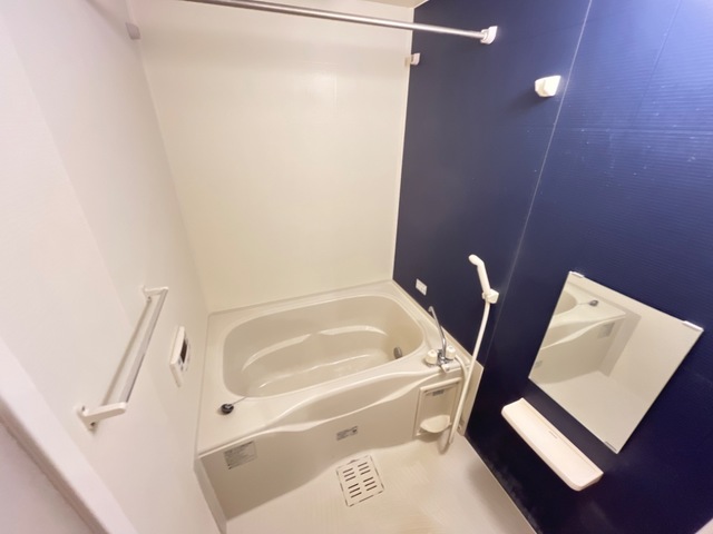静かで落ち着いた住環境が魅力の風呂写真