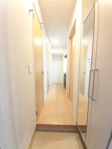 ＪＲ東海道本線 鴨宮駅 徒歩4分 3階建 築7年の玄関写真
