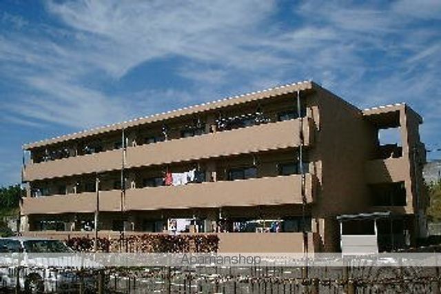 ＪＲ予讃線 丸亀駅 バス乗車時間：20分 最寄りバス停で下車 徒歩3分 築28年