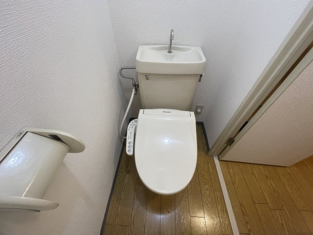 灘南ビルのトイレ写真