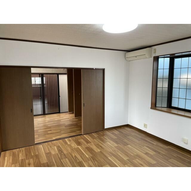 ＪＲ京浜東北線 川崎駅 徒歩18分 2階建 築51年の居間写真